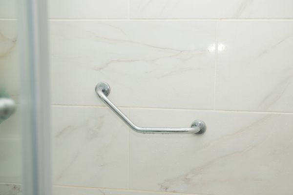 Cost of Mobility Shower Installation in Oxnard